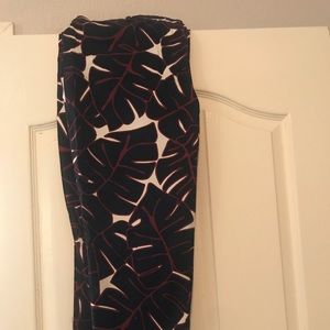 Ann Taylor used once crop curvy pants